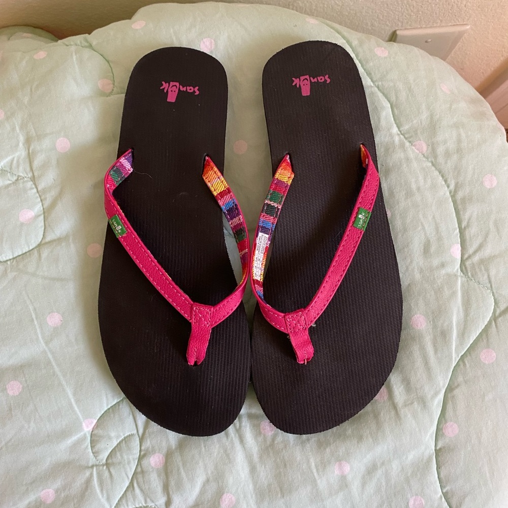 NWOT Women’s Sanuk Flip Flop Sandals size 7